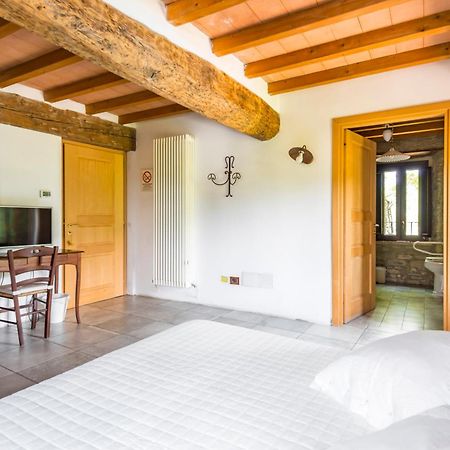 Agriturismo Il Salice Tizzano Val Parma Exteriör bild