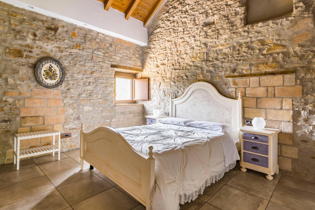 Agriturismo Il Salice Tizzano Val Parma Exteriör bild