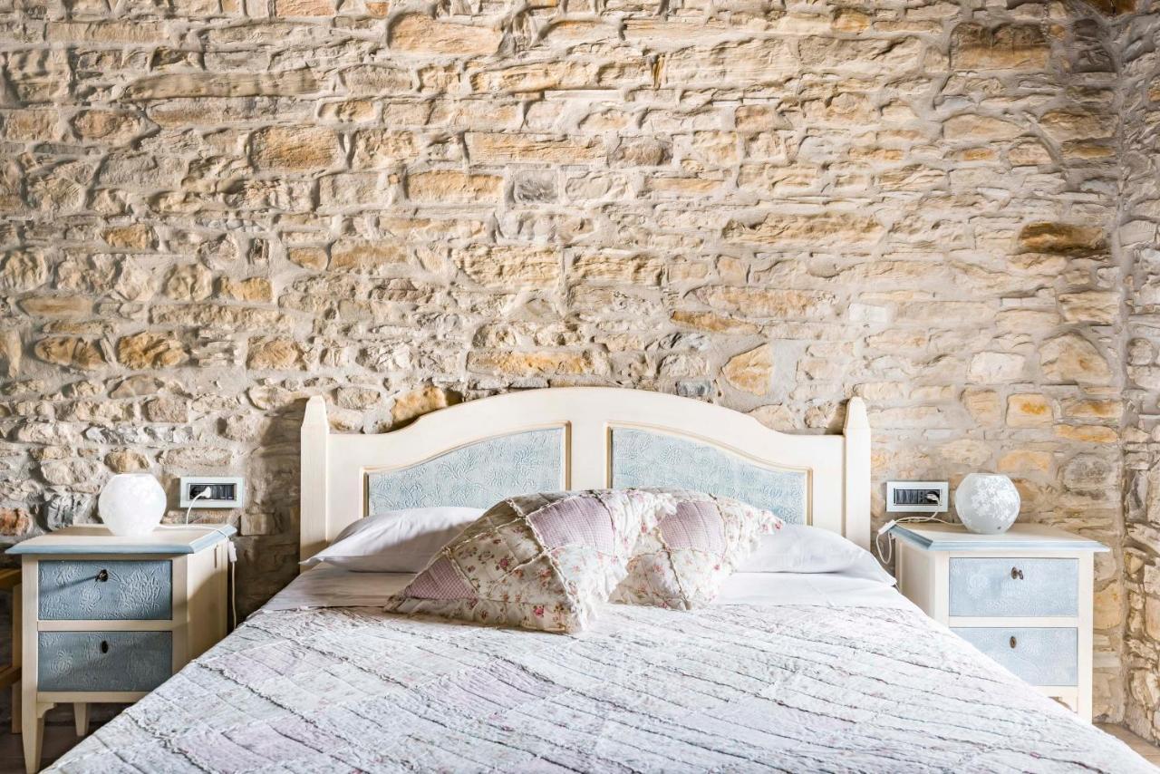 Agriturismo Il Salice Tizzano Val Parma Exteriör bild