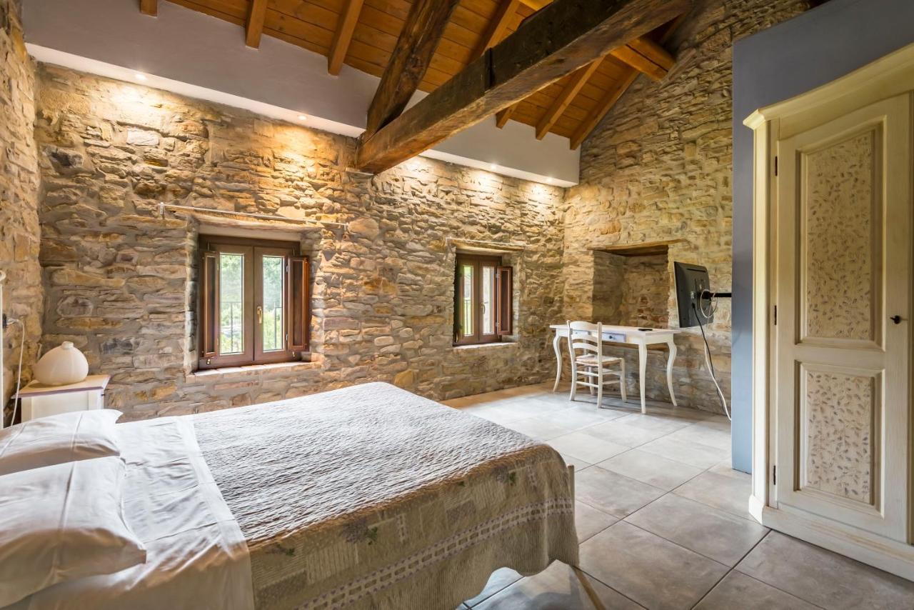 Agriturismo Il Salice Tizzano Val Parma Exteriör bild