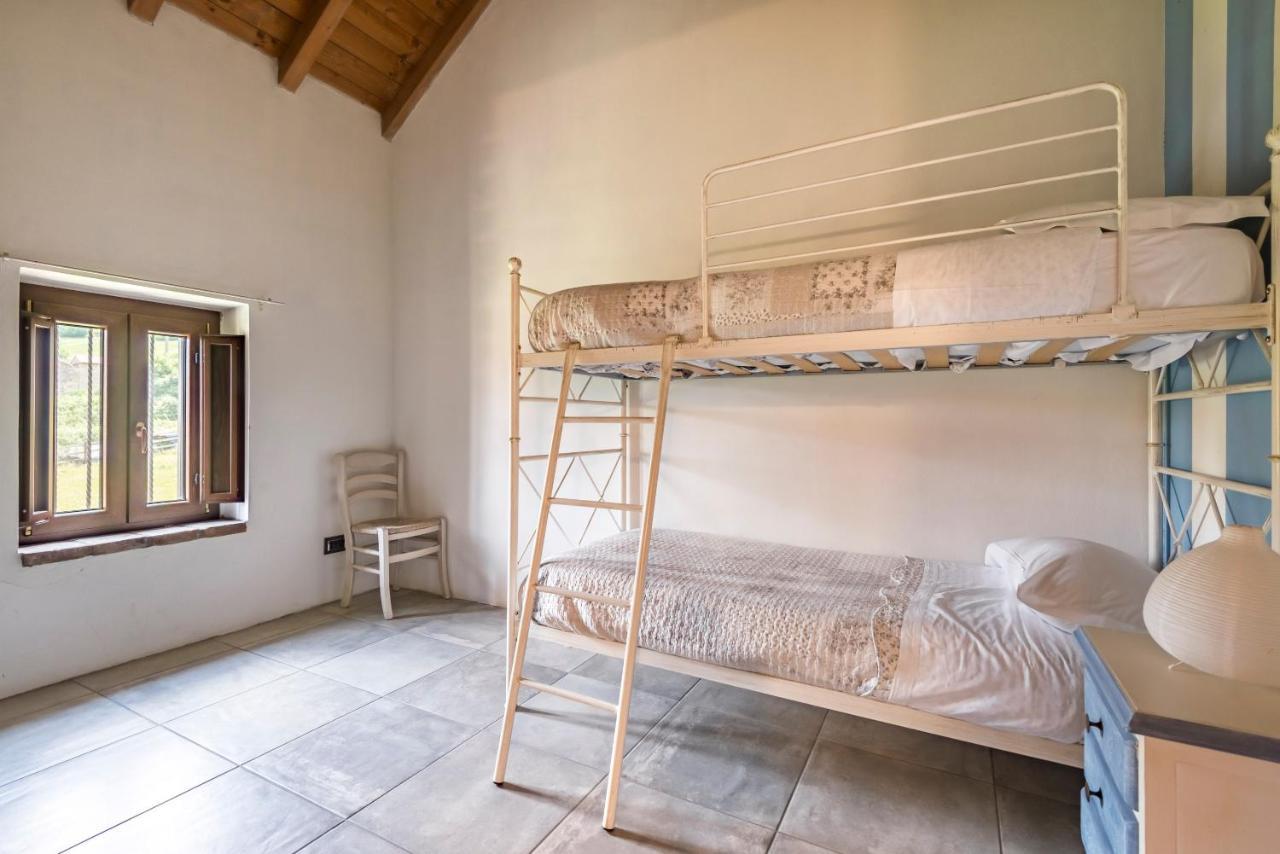 Agriturismo Il Salice Tizzano Val Parma Exteriör bild