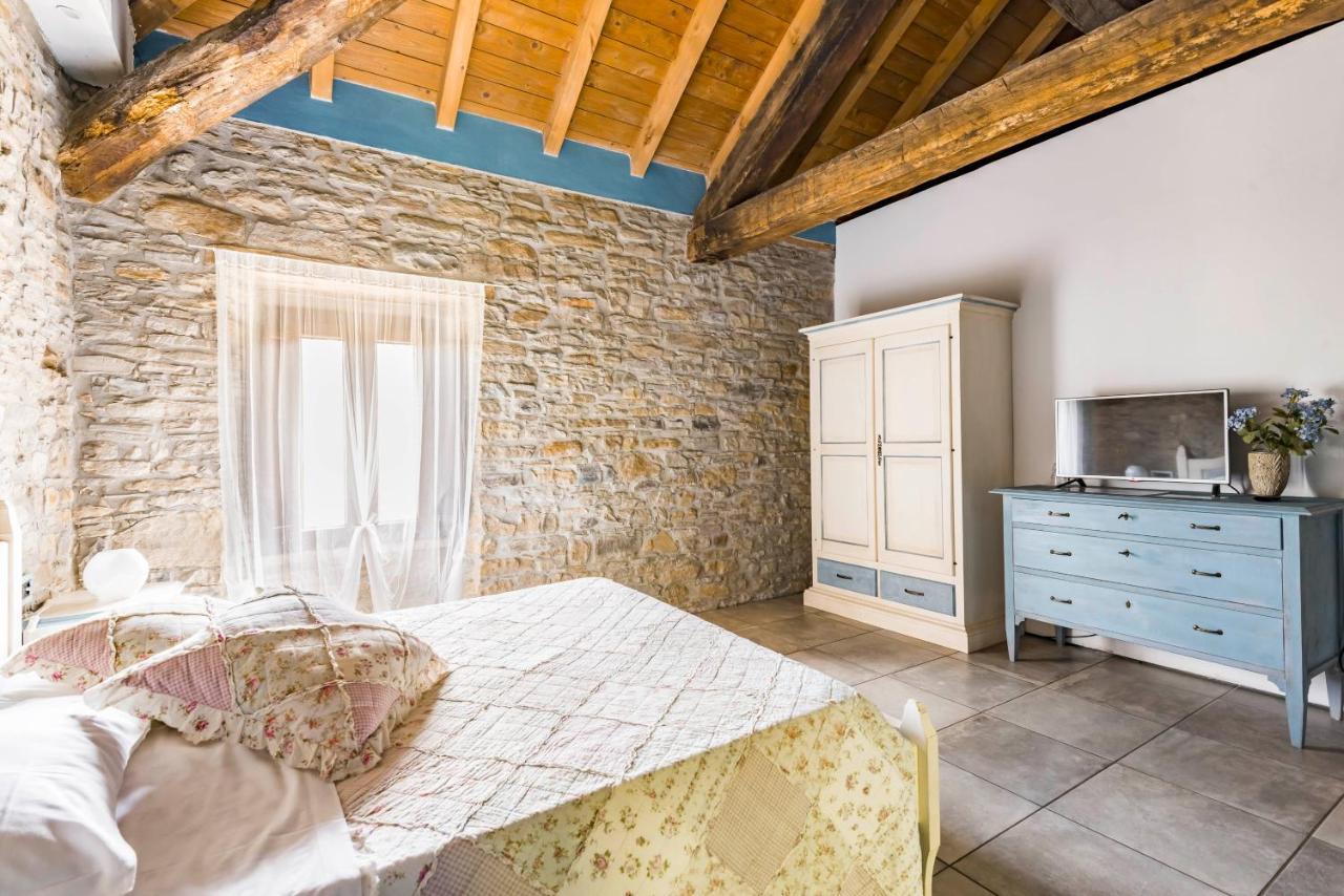 Agriturismo Il Salice Tizzano Val Parma Exteriör bild