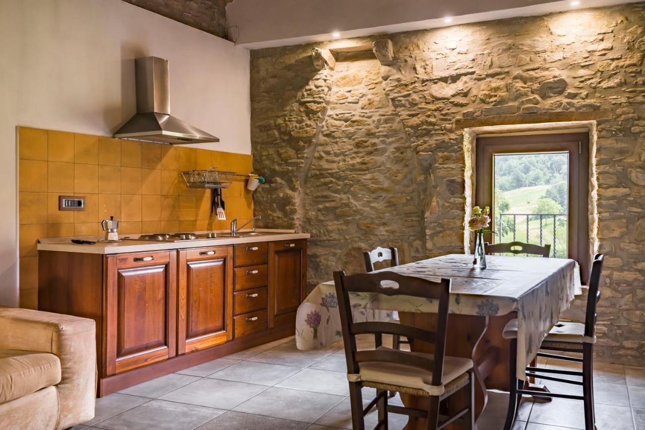 Agriturismo Il Salice Tizzano Val Parma Exteriör bild