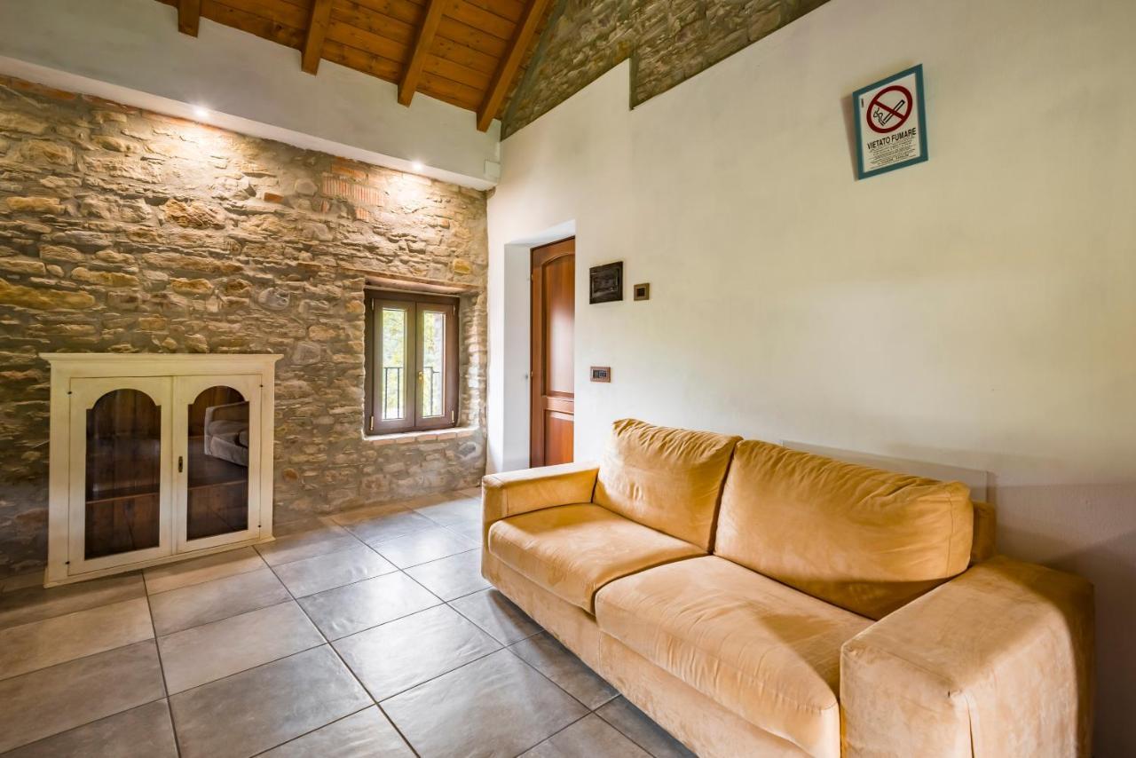 Agriturismo Il Salice Tizzano Val Parma Exteriör bild
