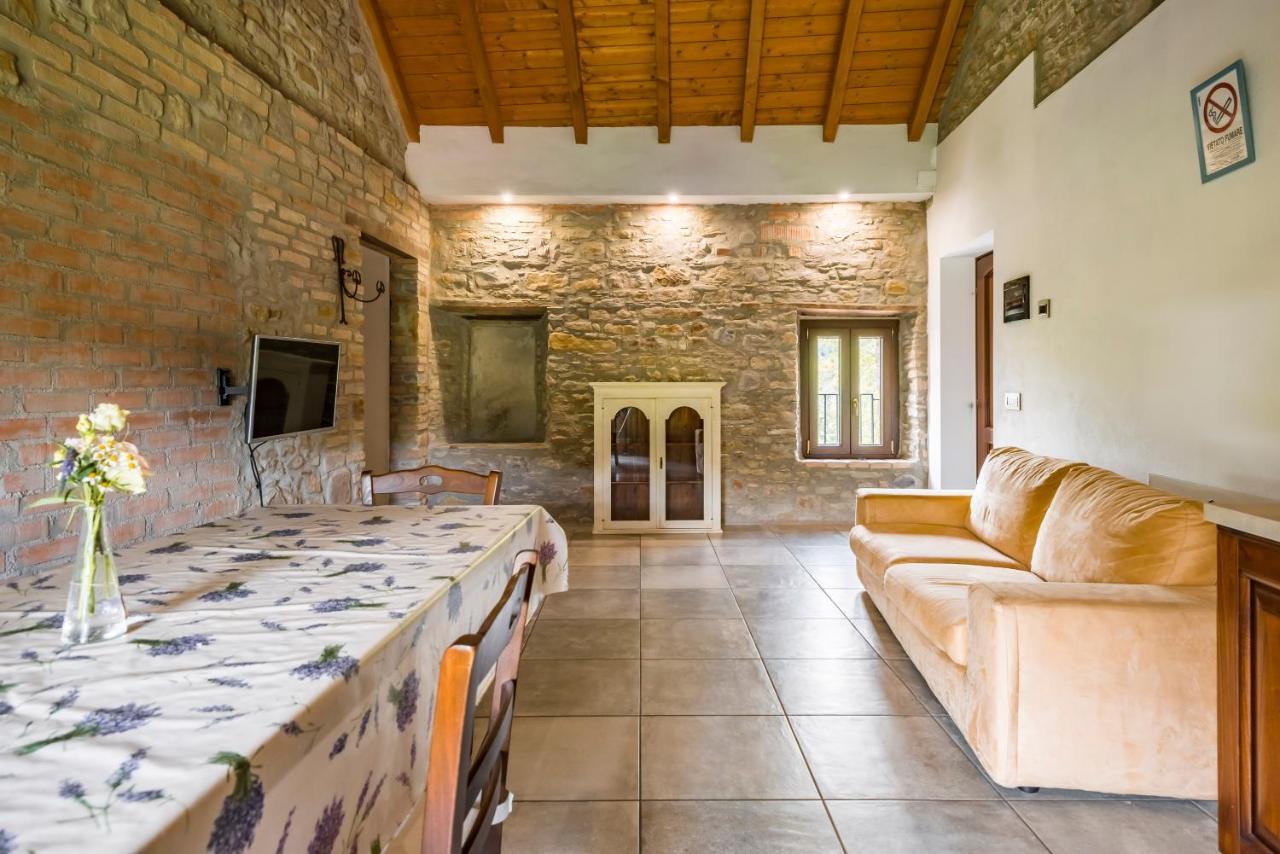 Agriturismo Il Salice Tizzano Val Parma Exteriör bild