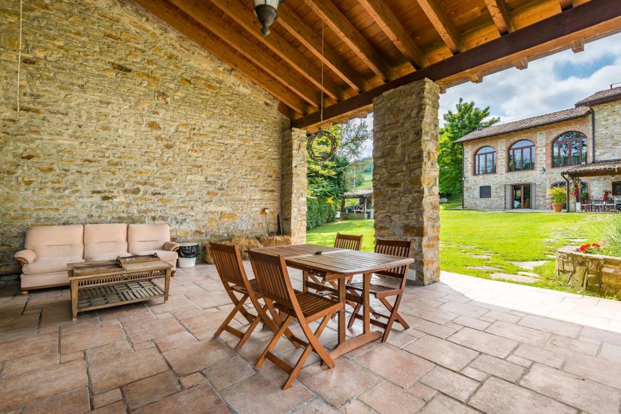 Agriturismo Il Salice Tizzano Val Parma Exteriör bild