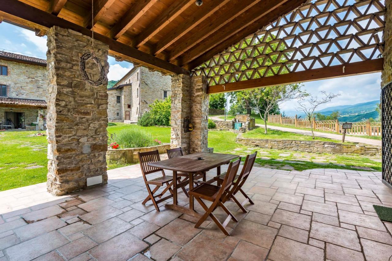 Agriturismo Il Salice Tizzano Val Parma Exteriör bild