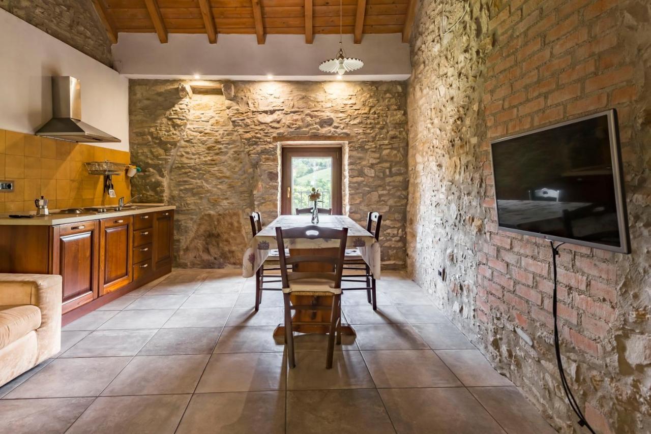 Agriturismo Il Salice Tizzano Val Parma Exteriör bild
