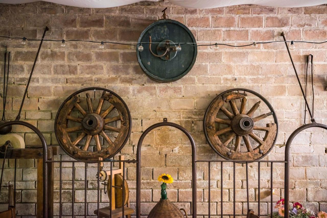 Agriturismo Il Salice Tizzano Val Parma Exteriör bild
