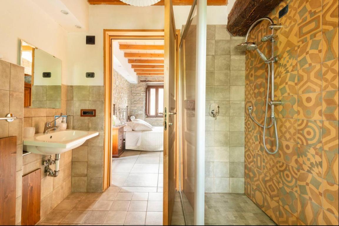 Agriturismo Il Salice Tizzano Val Parma Exteriör bild
